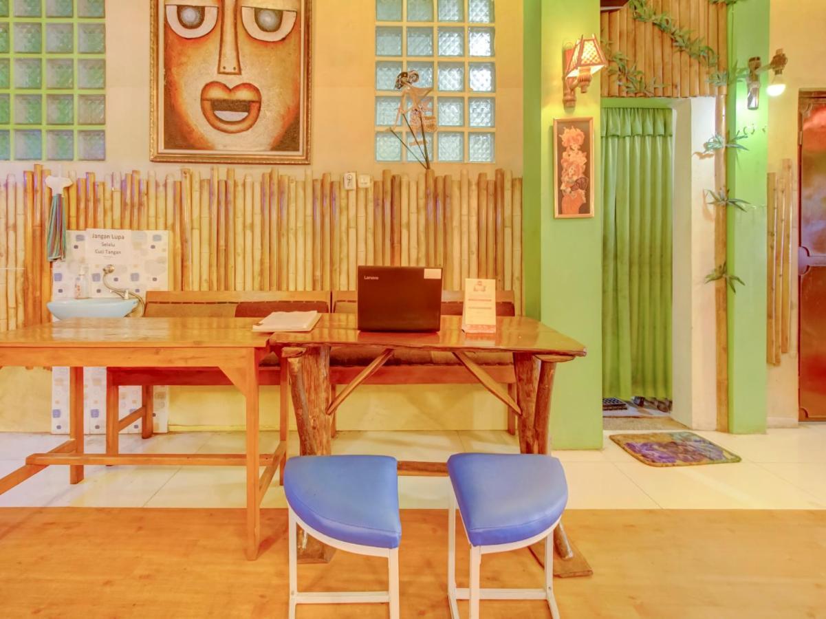 Oyo Life 3103 Opo Homestay & Kost Μαλάνγκ Εξωτερικό φωτογραφία