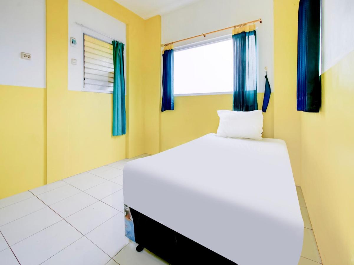 Oyo Life 3103 Opo Homestay & Kost Μαλάνγκ Εξωτερικό φωτογραφία